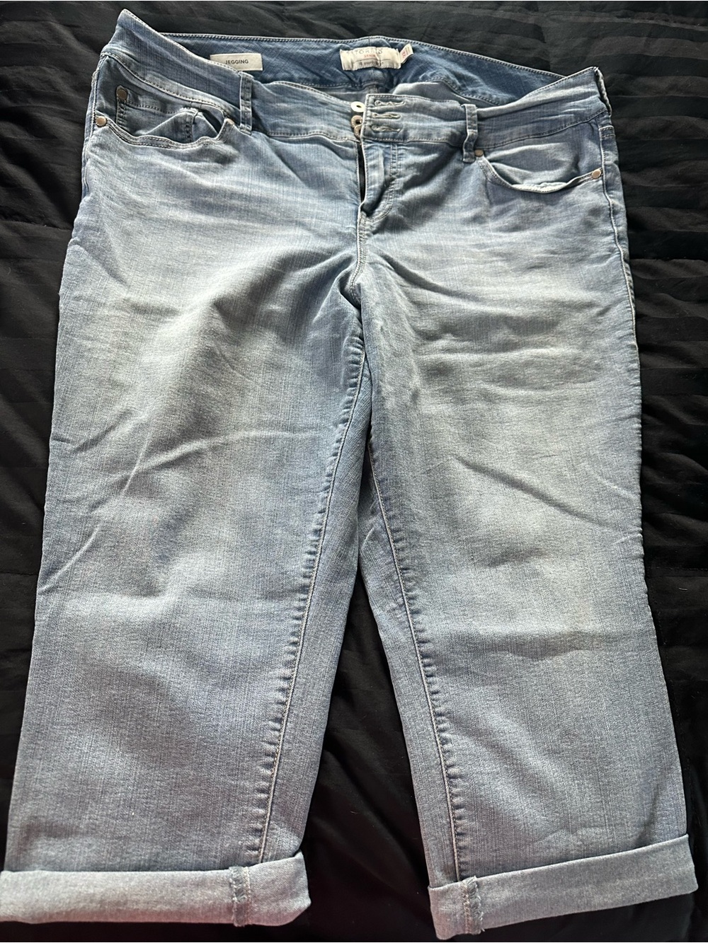 torrid cropped jegging with Rolled Cuffs